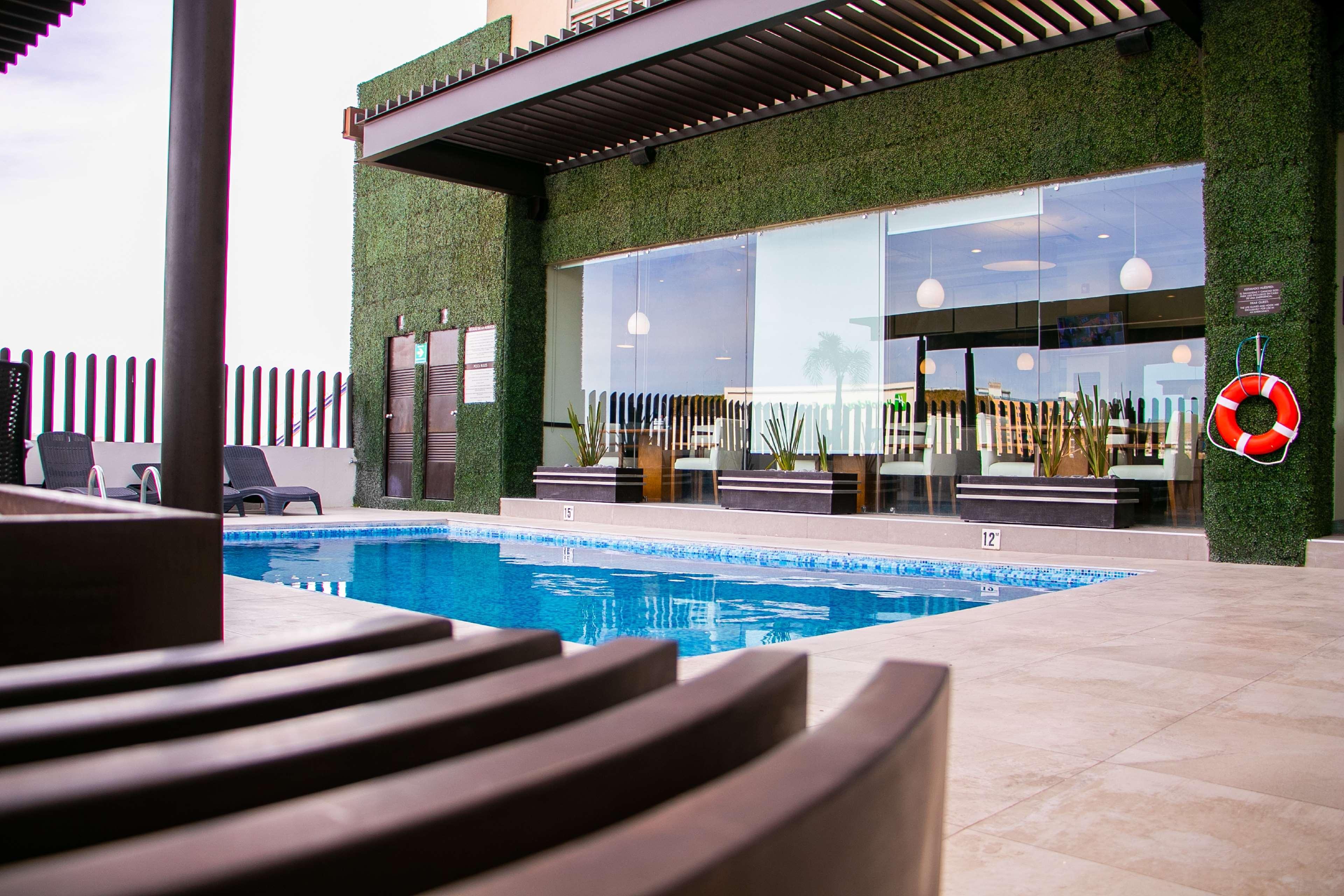 Best Western Plus Chihuahua Juventud Exterior photo