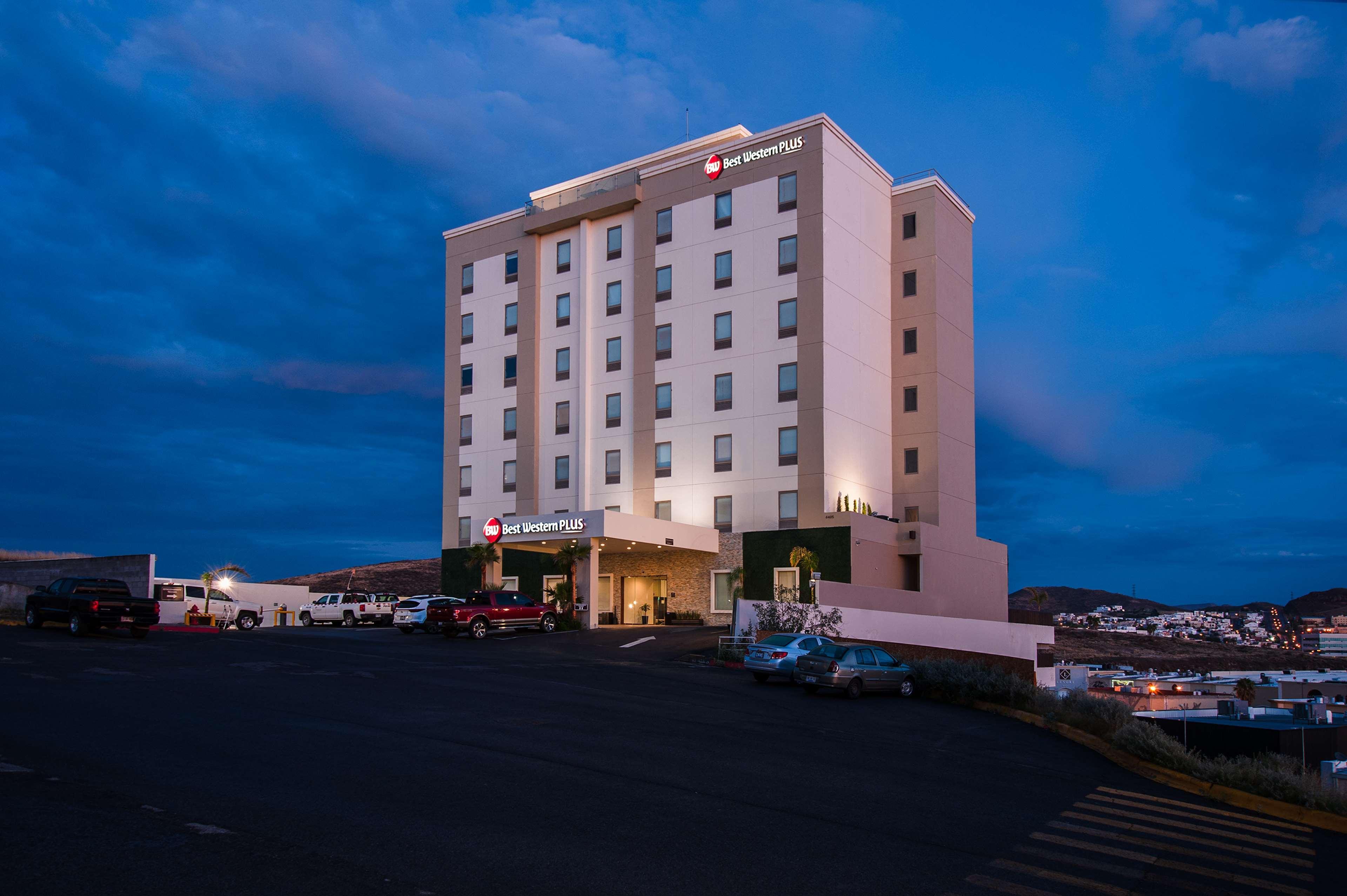 Best Western Plus Chihuahua Juventud Exterior photo